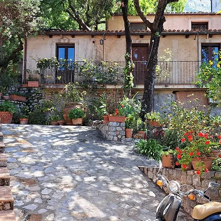 Tenuta Palmieri Only Adult فندق مبيت وإفطار 3*
