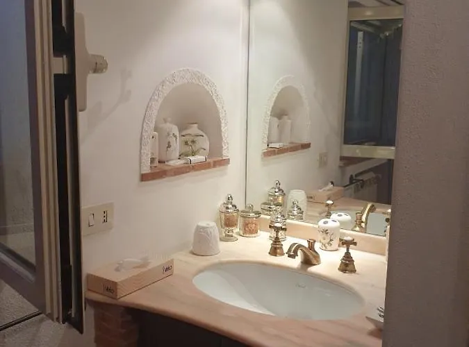 Tenuta Palmieri Only Adult Bed and Breakfast 3*